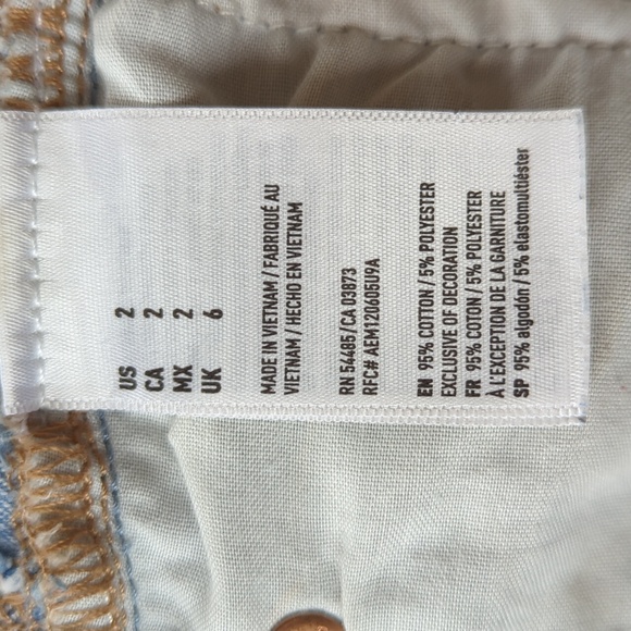 AEO Distressed Tom Girl Shortie Ripped Distressed Frayed Jean Shorts 2 Blue - Picture 2 of 15